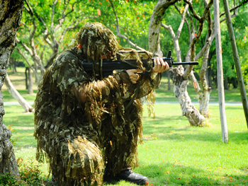 城市迷彩布條兩件套偽裝服